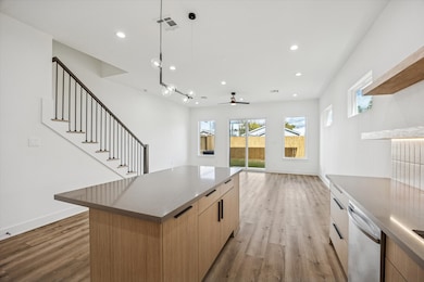 3719 Lydia St unit B, Houston, TX 77021 - photo 5