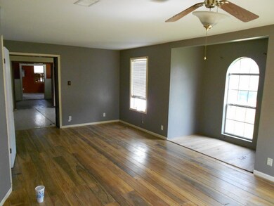 715 Lane St, Winnsboro, LA 71295 - photo 2