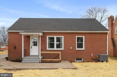 17224 Amber Dr, Hagerstown, MD 21740 - photo 7