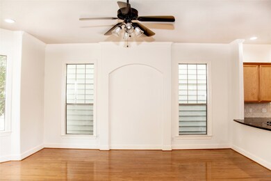 1006 W Temple St, Houston, TX 77009 - photo 5