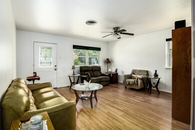 5511 Libbey Ln, Houston, TX 77092 - photo 4