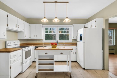 121 Rumson Pl Little Silver NJ-print-005