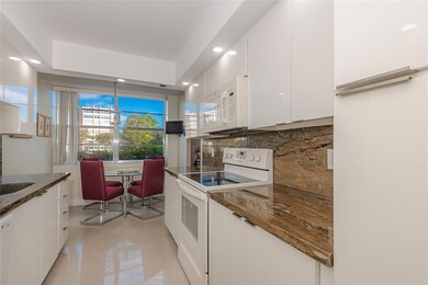 1200 Saint Charles Place unit L19, Pembroke Pines, FL 33026 - photo 5