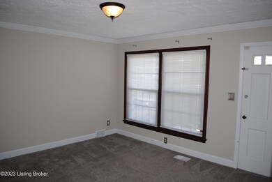 9504 Plumwood Rd, Louisville, KY 40291 - photo 7