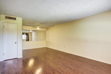 14030 N Newcastle Dr, Sun City, AZ 85351 - photo 2