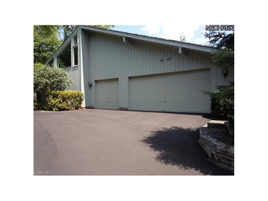 Three bay garage, double bay heated with hot/cold 