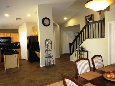 Dining/Kitchen