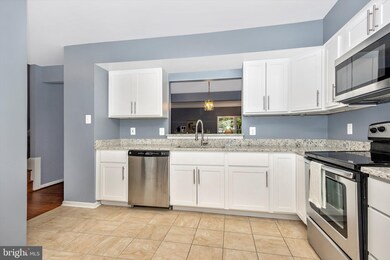 18711 Summer Oak Ct, Germantown, MD 20874 - photo 5