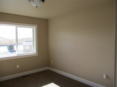 620 Husker St, Winnemucca, NV 89445 - photo 4
