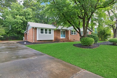 1407 Clifton Rd, Jacksonville, NC 28540 - photo 3