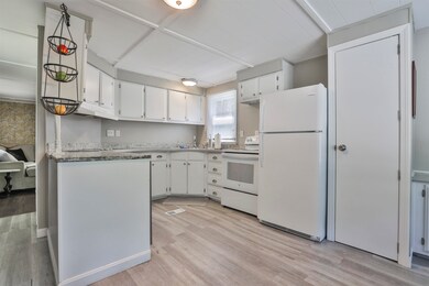 15 Mercury Ln, Nashua, NH 03062 - photo 5