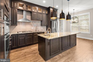 48 Samjan Cir, Hightstown, NJ 08520 - photo 5