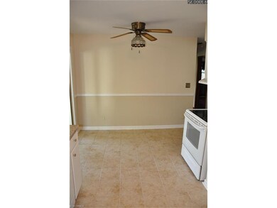 Dining area in Kitchen.