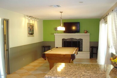 FAMILY-ROOM