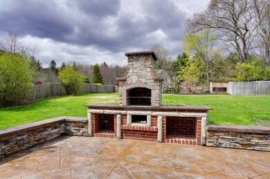 16 Bradford Rd, Hudson, MA 01749 - photo 2