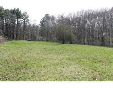 10 Old Common Rd, Sutton, MA 01590 - photo 3