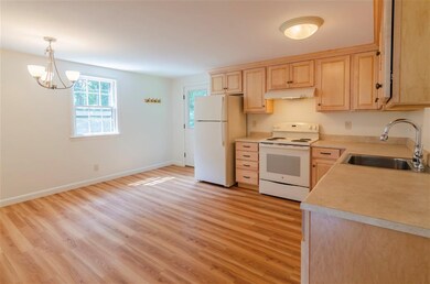 73 Tallant Rd, Pelham, NH 03076 - photo 3