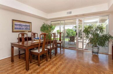 Dining Room (2)