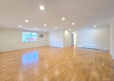 11 Hill St, Ronkonkoma, NY 11779 - photo 5