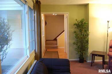 2646 W 34th St, Davenport, IA 52806 - photo 5