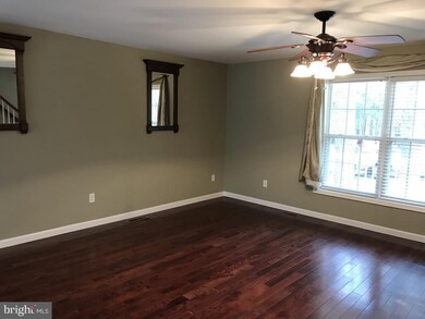 39975 Beach Dr, Mechanicsville, MD 20659 - photo 3