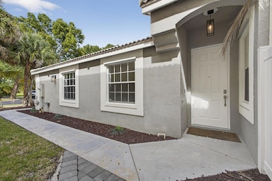 1475 Running Oak Ln, Royal Palm Beach, FL 33411 - photo 6