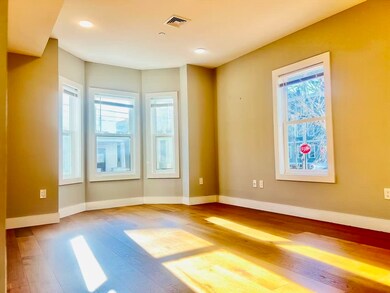 19 Plymouth St unit 1, Cambridge, MA 02141 - photo 2