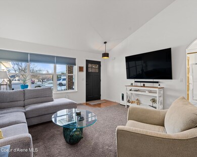 06-Living Room
