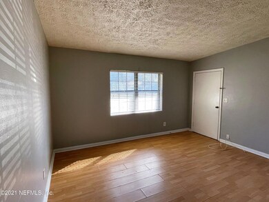 2916 Kent Rd, Jacksonville, FL 32216 - photo 3