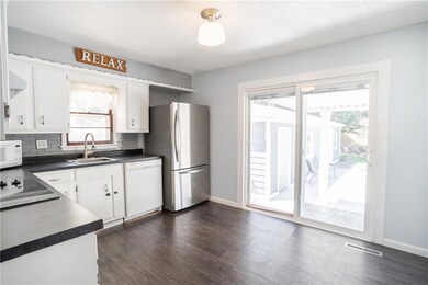 3100 E 26th St, Des Moines, IA 50317 - photo 4