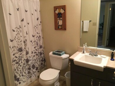 10838 Peoria Bathroom