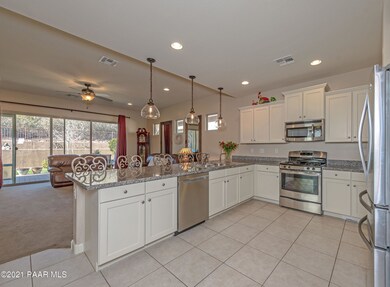 006_Kitchen