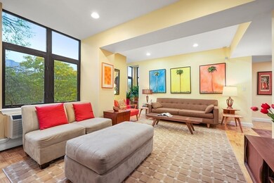 143 W Brookline St unit 302, Boston, MA 02118 - photo 3