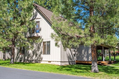 Circle 4 Cabin Rd 11 Sunriver-print-002-