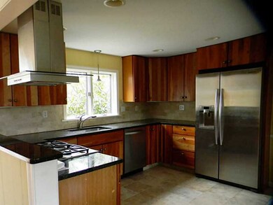 141 Alfred Drown Rd, Barrington, RI 02806 - photo 4