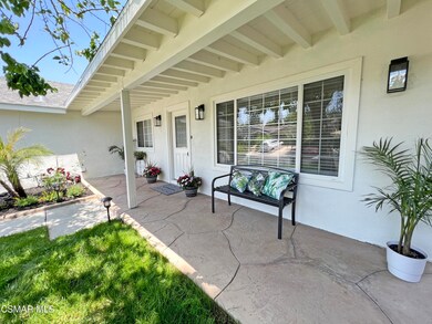 Carla Front Porch Long