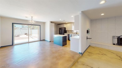 1518 Golden Arrow Dr, Las Vegas, NV 89169 - photo 5