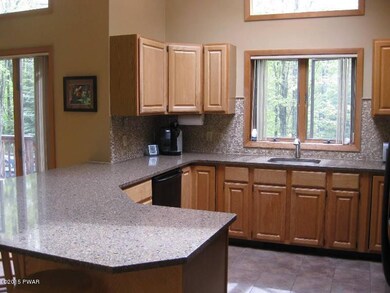 138 Hillside Dr, Hawley, PA 18428 - photo 5