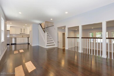 familyroom_1200