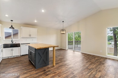 2654 N Sparrow Loop 06