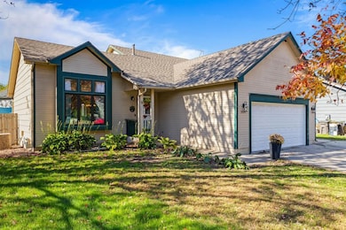 3024 Deerpath Ct, Des Moines, IA 50320 - photo 3