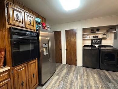 1005 E 10th St, Cushing, OK 74023 - photo 7