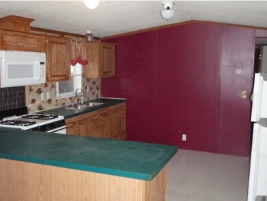 12 Pine Hill Rd