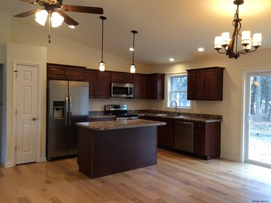 24 Lucas Ln, Hudson, NY 12534 - photo 5