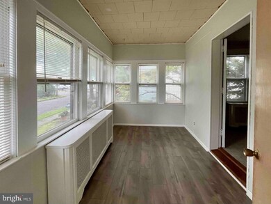 22 W Linden Ave, Collingswood, NJ 08108 - photo 4