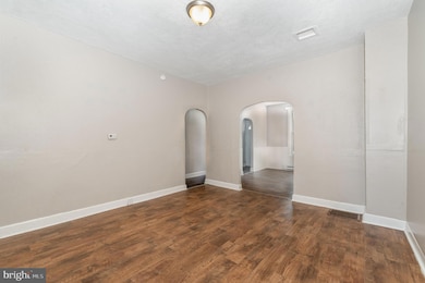 212 W Allen St, Mechanicsburg, PA 17055 - photo 7