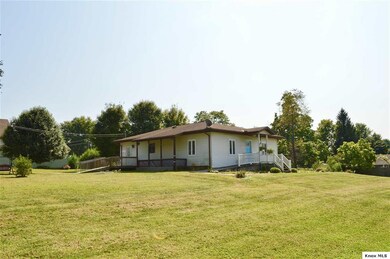 108 S Market St, Danville, OH 43014 - photo 2