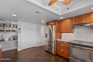 SS appliances w pantry