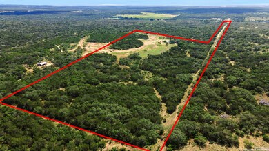 2921 County Road 251, Hondo, TX 78861 - photo 2