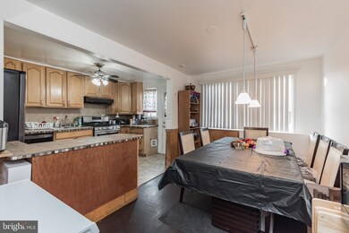 1042 Foxridge Ln, Essex, MD 21221 - photo 5